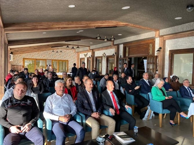 Kütahya’da "Dijital Okuryazarlık Portalı" Projesi Semineri Gerçekleştirildi