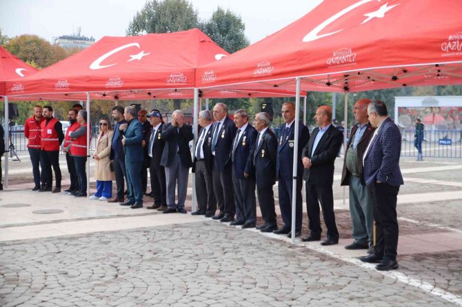 Kktc’nin Kurtuluşunun 39. Yıl Dönümü Gaziantep’te İlk Kez Kutlandı