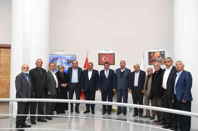 Gürkan, “İ̇lçelerimizin Tamamına Adil Ve Adaletli Bir Şekilde Hizmet Götürüyoruz”