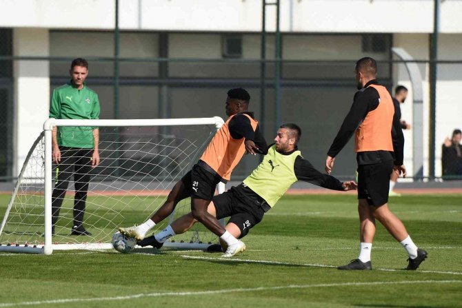 Manisa Fk Da Erzurumspor Fk Hazırlıkları Başladı