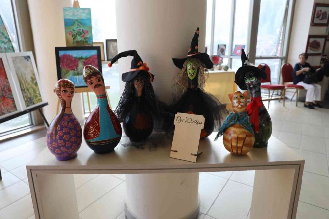 Marmaris’te Şiirle Resim Sergide Buluştu