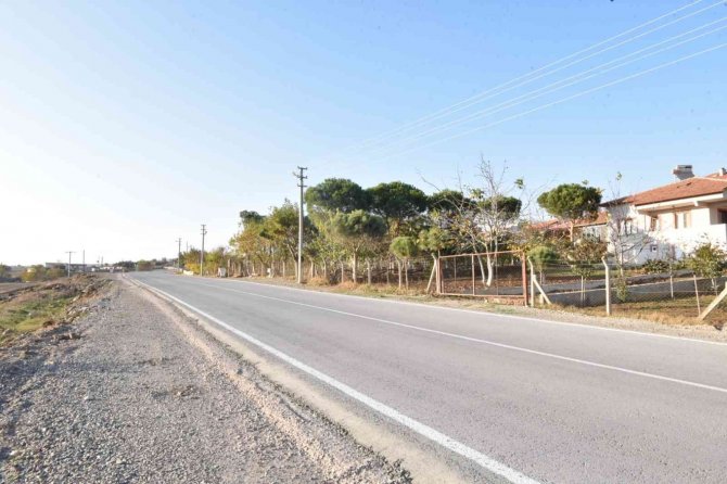 Karesi’de Naipli Ve Kocaavşar’a Beton Yol