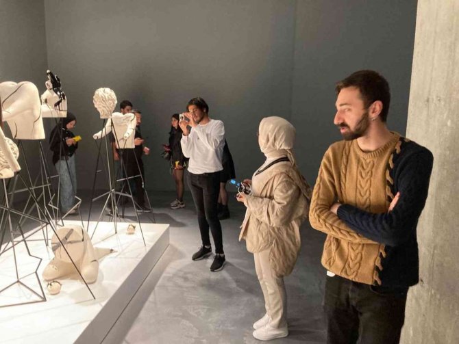 Nevü’lü Öğrenciler 17. İ̇stanbul Bienali’ne Katıldı