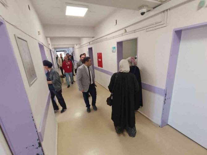 Kaymakam Altay, Pazaryeri Devlet Hastanesi’nin Eksiklerini Tespit Etti