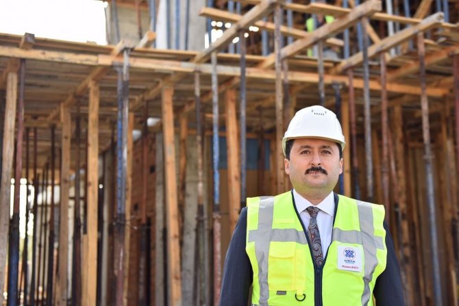 Altıeylül’e Modern Kapalı Pazar