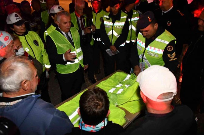 Tekirdağ’da Reflektif Yelek Etkinliği