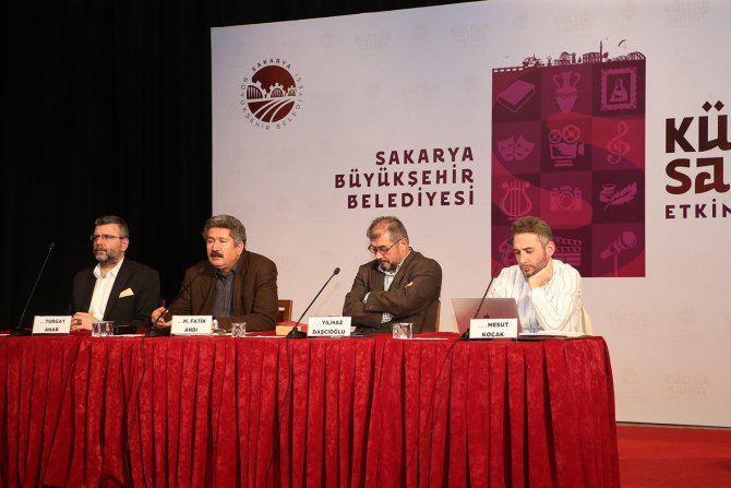 Sezai Karakoç Akm’den Anıldı