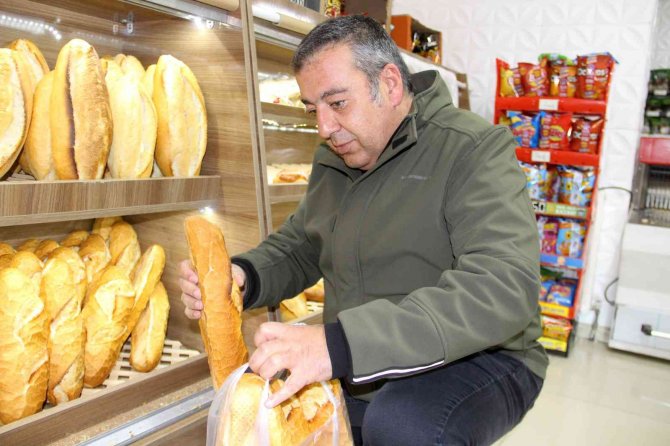 Sofralar Ekmeksiz Kalmasın Diye Ekmeği 2.5 Tl’ye Satıyor