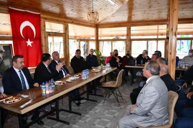Saray’da Halk Toplantısı