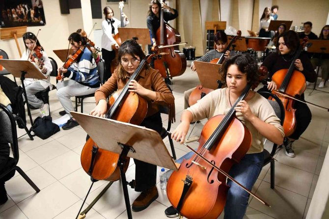 Muhteşem Konser Öncesi Son Provalar
