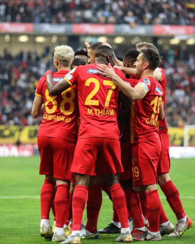Kayserispor 23 Puanla 6. Sırada
