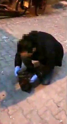 Zeytinburnu’nda Bir Eve Uyuşturucu Baskını: 2 Gözaltı