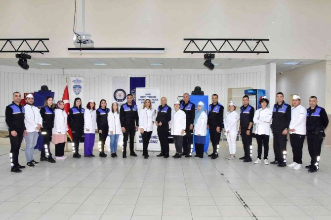 Adana Polisi Ve Milli Eğitim, Gençlere Aşçılık Eğitimi Verdi