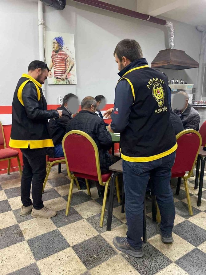 Aksaray’da Kumar Oynatan 3 Kahvehane Kapatıldı