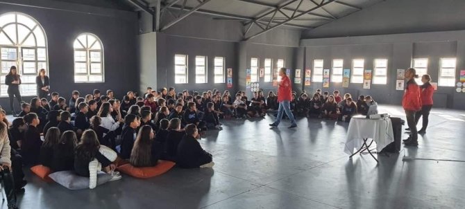 Ortaokul Öğrencilerine “Deprem Bilinçlendirme Semineri” Verildi