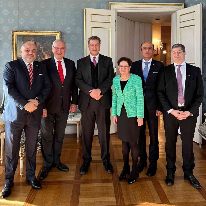 Bavyera Başbakanı Söder: "Türk Toplumu, Almanya’nın Ayrılmaz Parçasıdır"