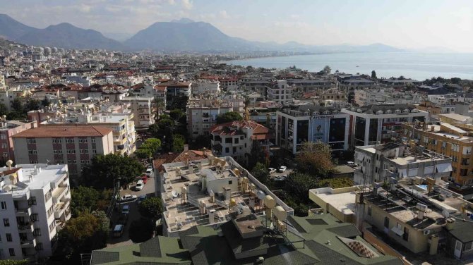 Alanya’da Konut Sahibi Yabancılar Mülklerini Günlük Ve Aylık Kiraya Veriyor