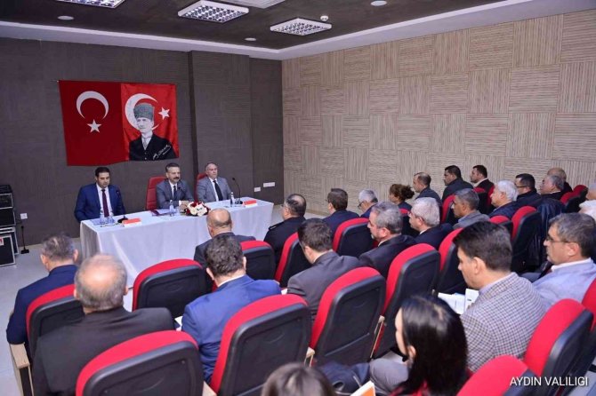 Vali Aksoy, Germencikli Muhtarlar İle Bir Araya Geldi