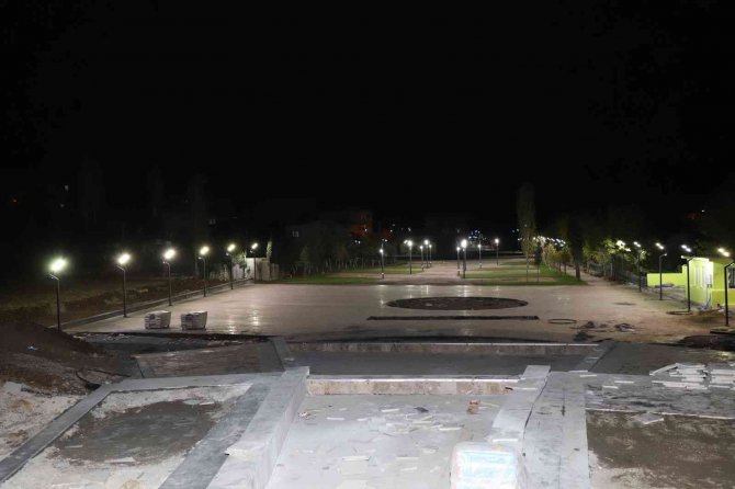 Başkan Turanlı: “Kanal Boyu Parkımızın İkinci Etabı Gün Sayıyor”