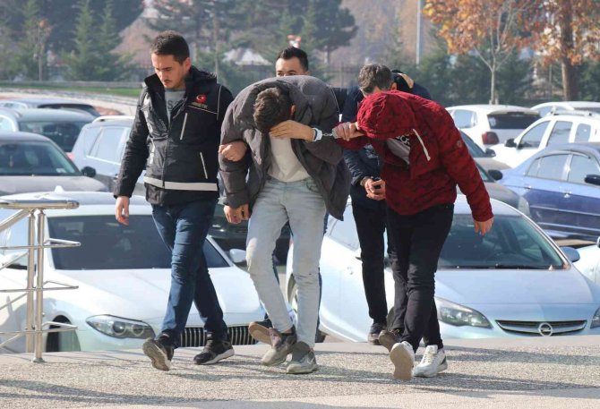 Tem’de Uyuşturucu Operasyonu: 3 Gözaltı