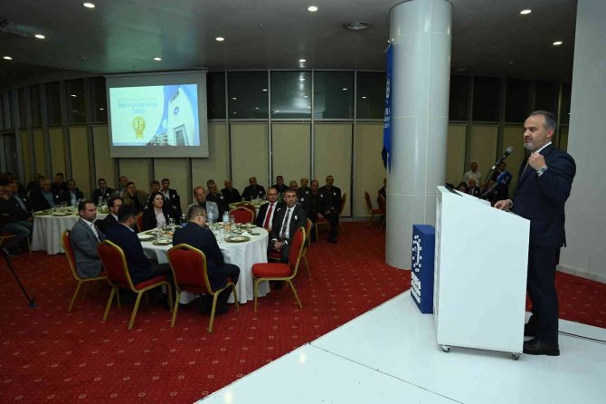 Başkan Aktaş’tan Personelin ‘En’lerine Ödül