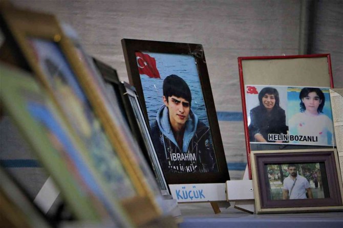 Gözü Yaşlı Baba Oğluna ‘Teslim Ol’ Çağrısında Bulundu