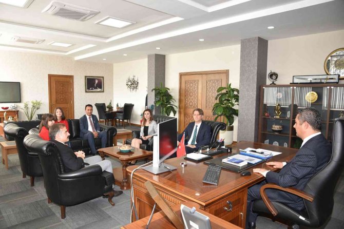 Denizlili Öğrencilerin Projeleri Ödül Aldı