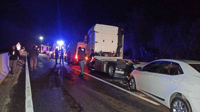 Bolu Dağı Çıkışında Kaza: 1’i Ağır 2 Yaralı