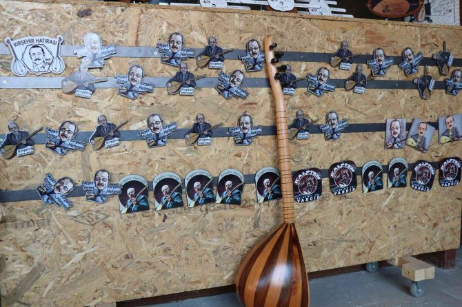 Hem Çalıyor, Hem Üretiyor