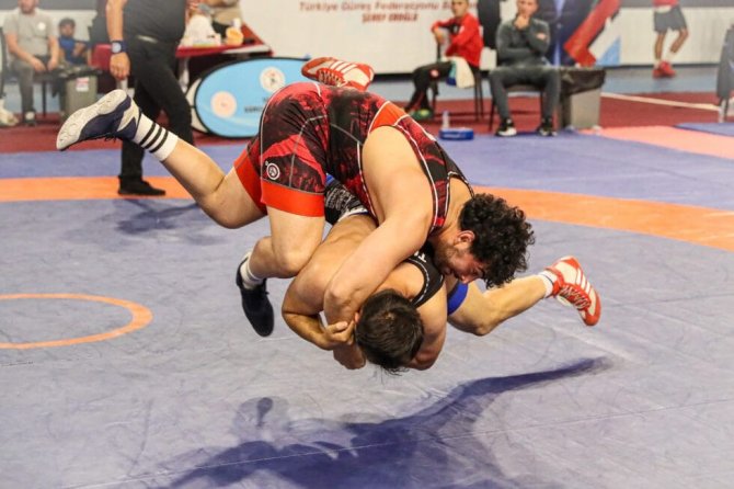 Güreş Süper Lig Mücadelesi D-smart’ta