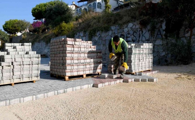 Hacıfeyzullah Mahallesi’nin Yolları Yenileniyor