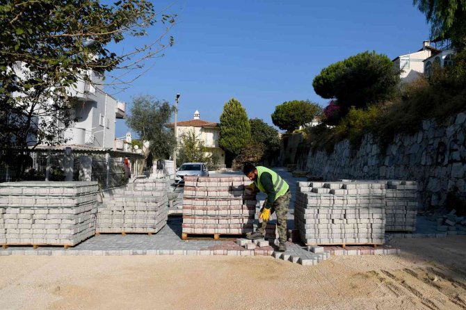 Hacıfeyzullah Mahallesi’nin Yolları Yenileniyor
