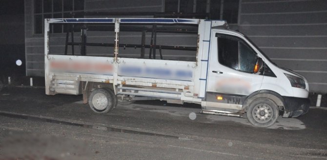 Seyir Halindeki Kamyonetten Düşen Çocuk Hayatını Kaybetti