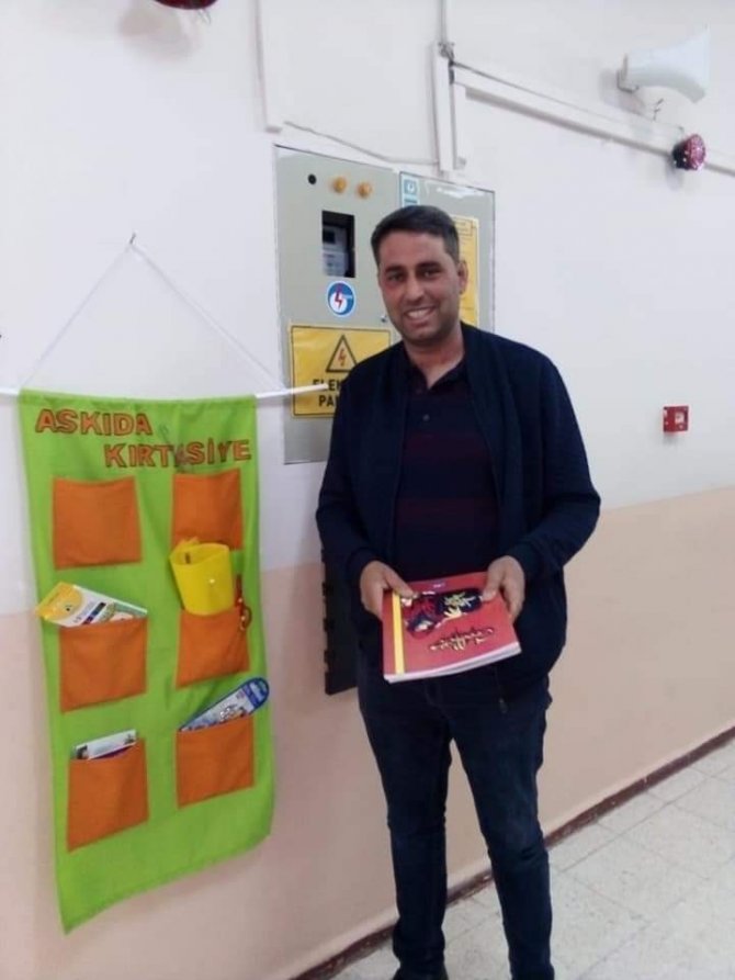 "Çocuklar Kitap Okusun" Diye Yardım Kampanyası Başlatıldı