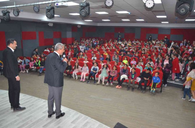 Koçarlı’lı Çocuklar Sinema Gününde Buluştu