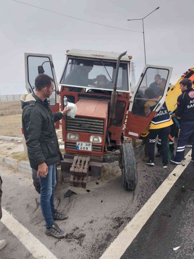 Enez Belediye Başkanı Günenç Kaza Yaptı, Makam Arabası Hurdaya Döndü