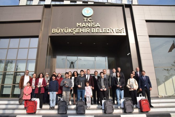 Derece Yapan Öğrenciler Ödüllendirildi