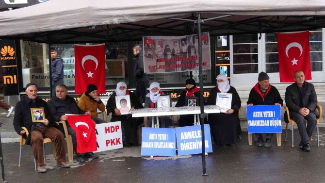 Evlat Nöbetindeki Anneler İ̇stanbul’daki Terör Saldırısını Kınadı
