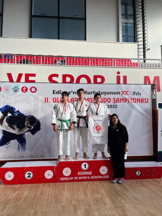 Osmangazili Judoculardan 3 Madalya