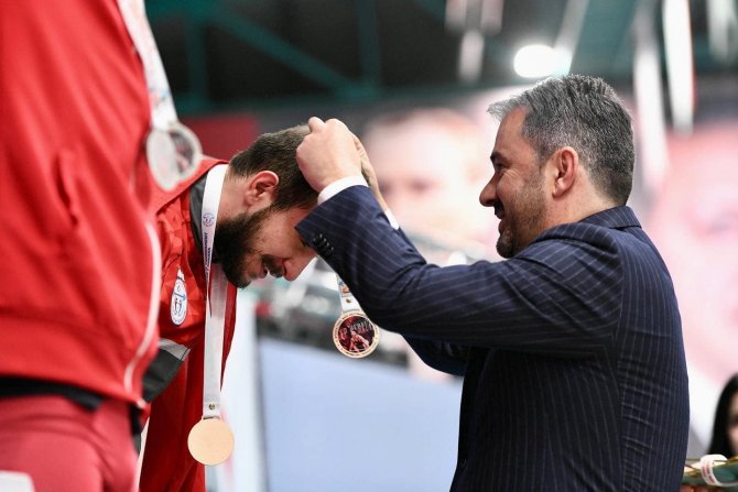 5 Kıtadan 16 Ülke Ve 72 Sporcu Pursaklar’da