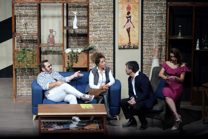 Bodrum Şehir Tiyatrosu Her Hafta Kapalı Gişe Oynuyor