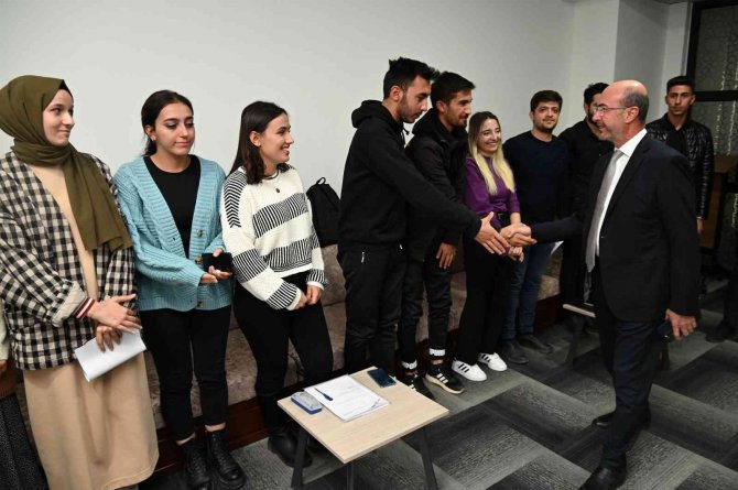 Başkan Pekyatırmacı: “Gençlerimize Olan İnancımız Tam”