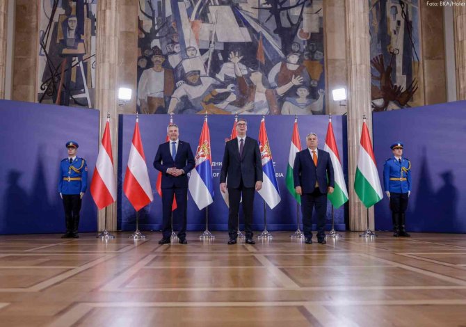 Belgrad’da Sırbistan-avusturya-macaristan’dan Üçlü Zirve