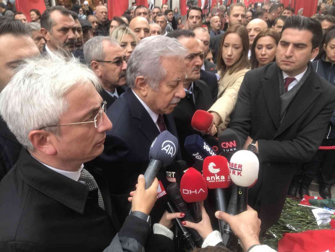 Tbmm Başkanvekili Celal Adan, Terör Saldırısının Yaşandığı İ̇stiklal Caddesi’nde Açıklamalarda Bulundu