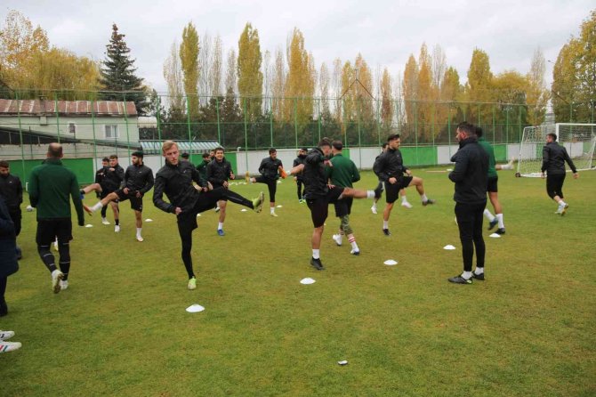 Sivas Belediyespor, İ̇negöl Maçına Hazırlanıyor