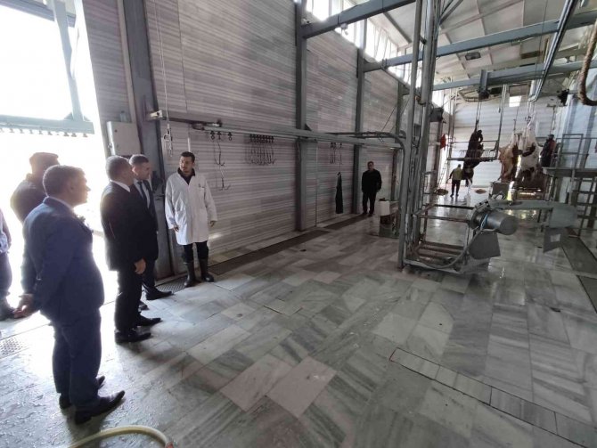 Kaymakam, Mahalle Mahalle Gezip Dert Dinliyor