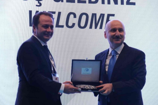 ‘Beton Yollar Kongresi Ve Sergisi’nin Açılışı Türkçi̇mento’nun Katkılarıyla Gerçekleştirildi