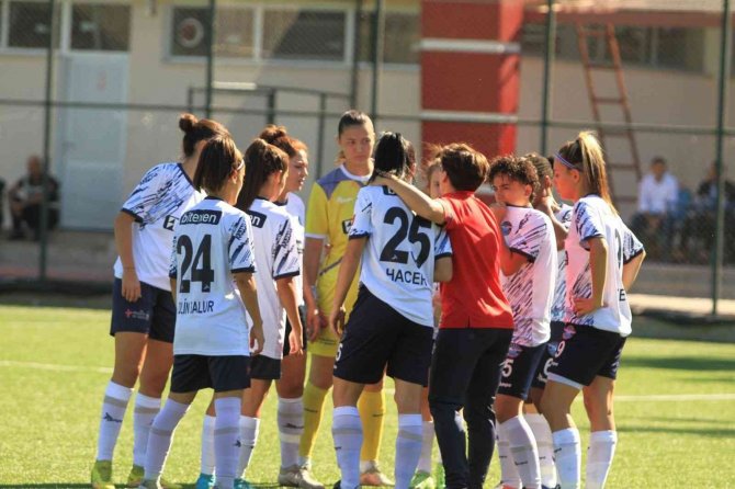 Adana Demirspor İ̇dmanyurdu, Trabzonspor Maçına Kenetlendi