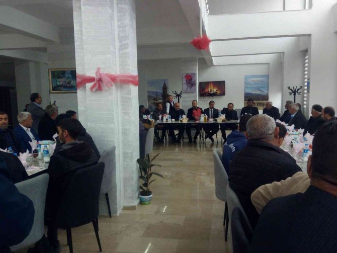 Ağrı’da Aralarında Husumet Bulunan Aileler Barıştırıldı