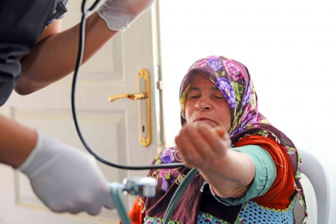 Alanya Belediyesi’nin Kırsalda Sağlık Hizmetleri Devam Ediyor